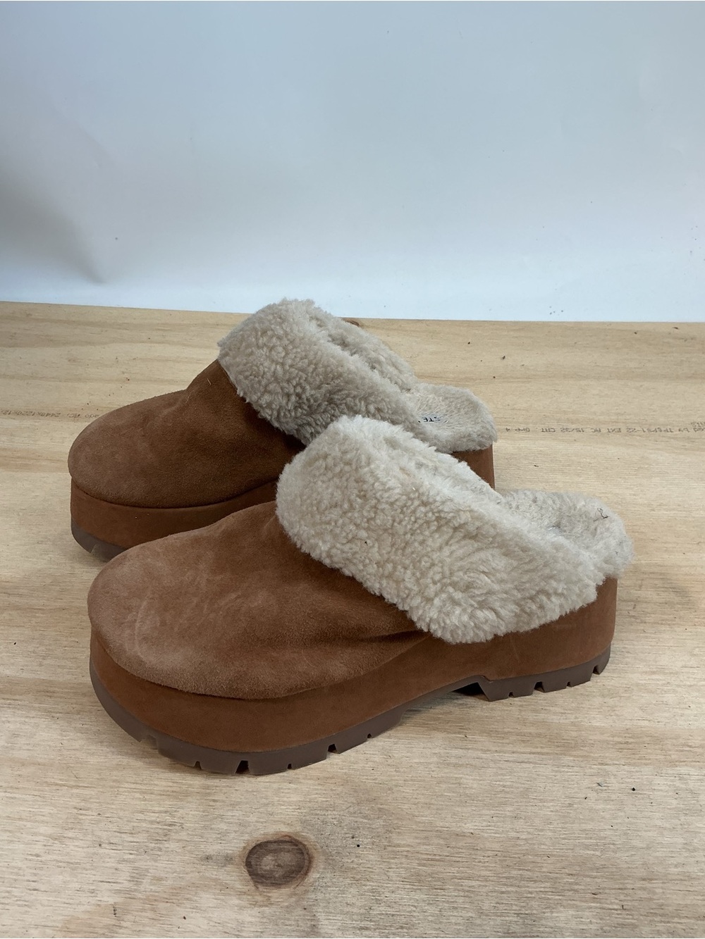 Steve Madden Brown Suede Shearling-Lined Platform Clog Mules Size 7